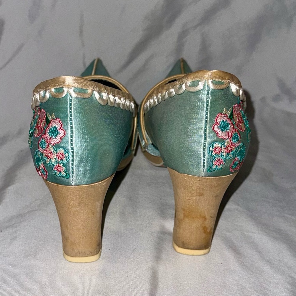 Baby blue Embroidered Mary Jane Heels with Floral Detail by Irregular Choice - Picture 3 of 7